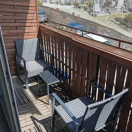 Lourdes Proche Sanctuaire Duplex 12 Voyageurs 150M2 Lit Bebe Et Balcon Fumeur En Exterieur Apartment Exterior photo