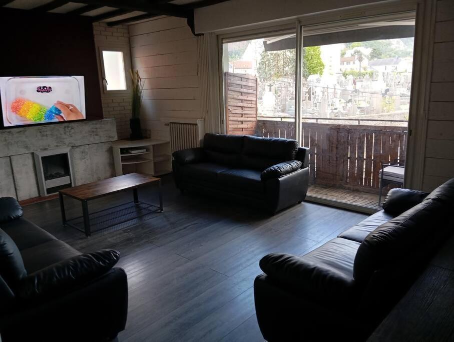 Proche Sanctuaire Duplex 12 Voyageurs 150m2 Lit Bebe Et Balcon Fumeur En Exterieur
