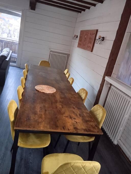 Proche Sanctuaire Duplex 12 Voyageurs 150m2 Lit Bebe Et Balcon Fumeur En Exterieur Apartment