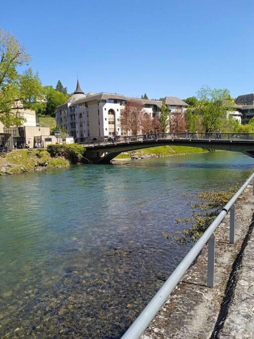 Proche Sanctuaire Duplex 12 Voyageurs 150m2 Lit Bebe Et Balcon Fumeur En Exterieur * Lourdes